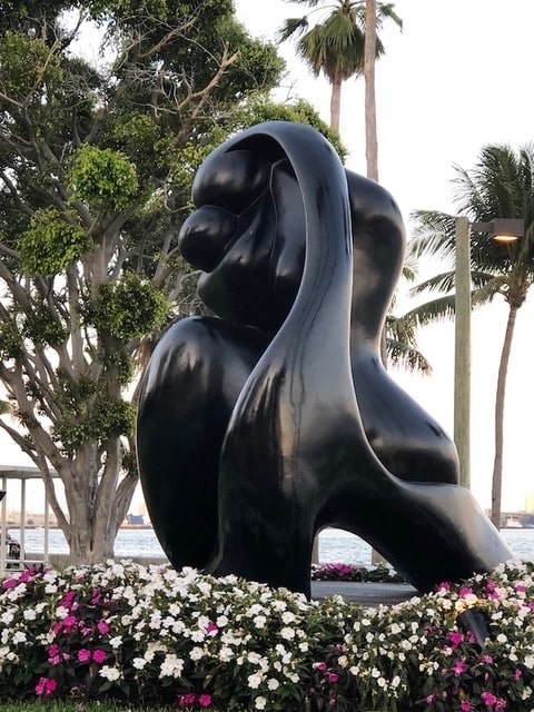 Mother and Child (Monumental Size) Sculpture Alevon